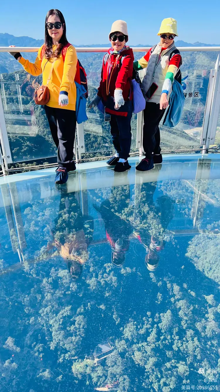 :泉州石牛山玻璃悬崖栈道